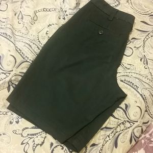 LANDS END BERMUDA SHORTS SZ 4 NWOT